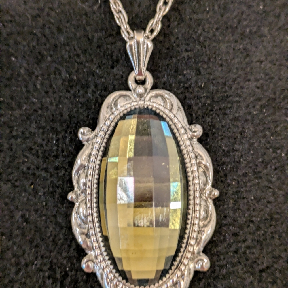 Pendant Chain Necklace 11.5" - Picture 2 of 2